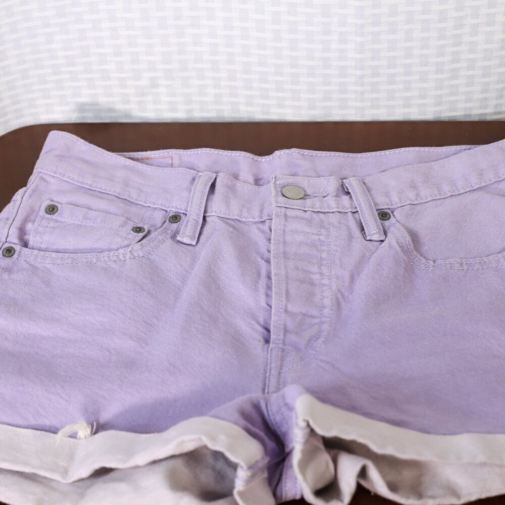 Womens Size 28 Levis 501 Denim Shorts Pastel Purple Button Fly Mid Rise Cuffed